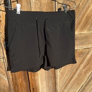 Varley Black Athletic Shorts Lightweight Moisture-Wicking S